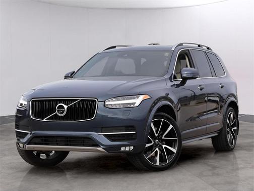 2019 Volvo XC90 T6 Momentum