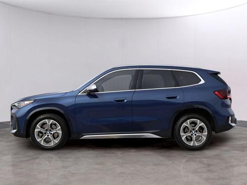 Phytonic Blue Metallic 2023 BMW X1 xDrive28i