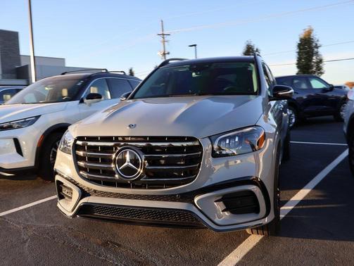 2025 Mercedes-Benz GLS 450 4MATIC