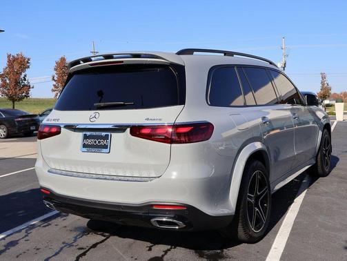 2025 Mercedes-Benz GLS 450 4MATIC