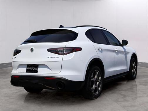2024 Alfa Romeo Stelvio Sprint AWD