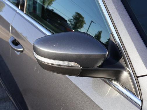 2013 Volkswagen Passat 2.5 SE