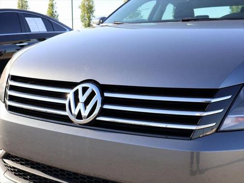 2013 Volkswagen Passat 2.5 SE