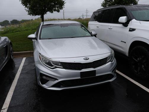 Sparkling Silver 2019 Kia Optima LX