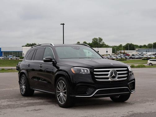 Black 2025 Mercedes-Benz GLS 450 4MATIC
