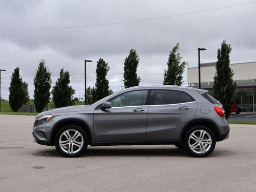Mountain Gray Metallic 2015 Mercedes-Benz GLA-Class 4MATIC