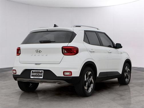 2021 Hyundai VENUE SEL
