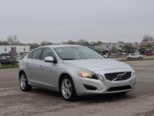 Silver Metallic 2012 Volvo S60 T5