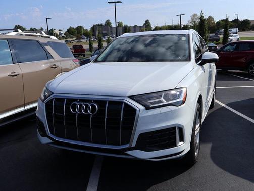 2021 Audi Q7 45 Premium Plus