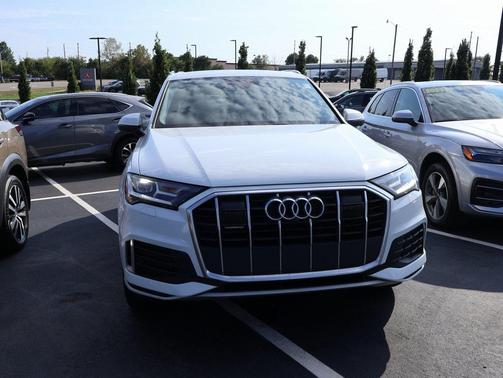 2021 Audi Q7 45 Premium Plus