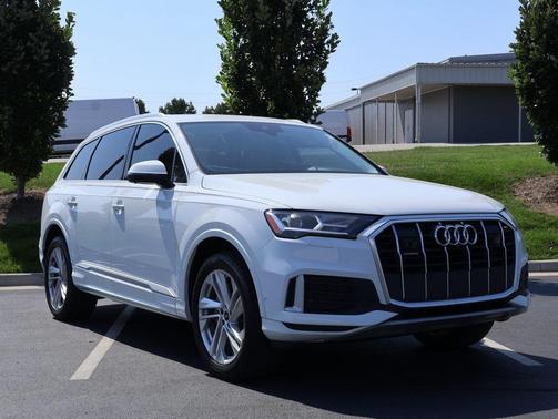 2021 Audi Q7 45 Premium Plus