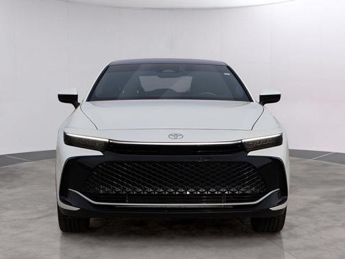 2023 Toyota Crown Platinum