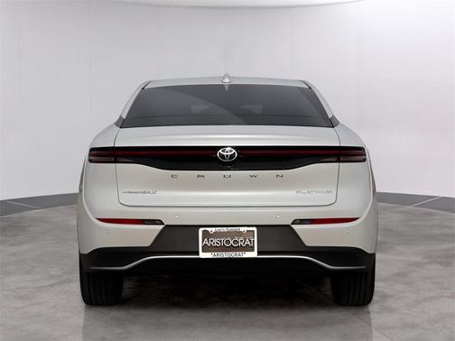 2023 Toyota Crown Platinum