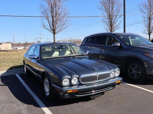 2001 Jaguar XJ Vanden Plas