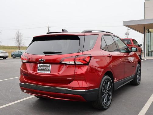 2022 Chevrolet Equinox FWD RS