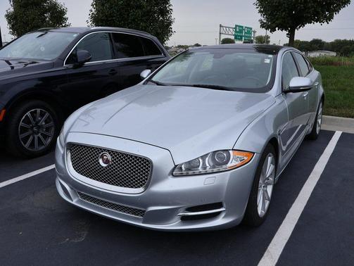 2014 Jaguar XJ Base