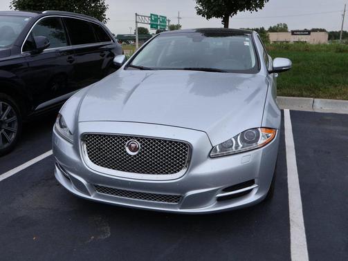 2014 Jaguar XJ Base