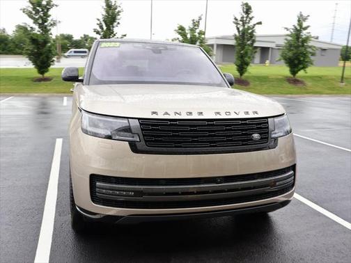2023 Land Rover Range Rover P400 SE