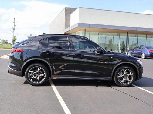 2022 Alfa Romeo Stelvio Ti