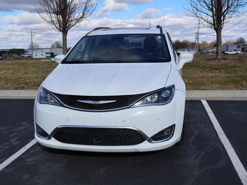 2018 Chrysler Pacifica Touring-L Plus