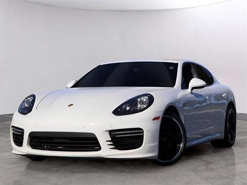 2015 Porsche Panamera GTS