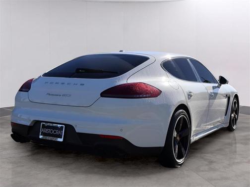 2015 Porsche Panamera GTS
