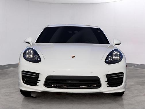 2015 Porsche Panamera GTS