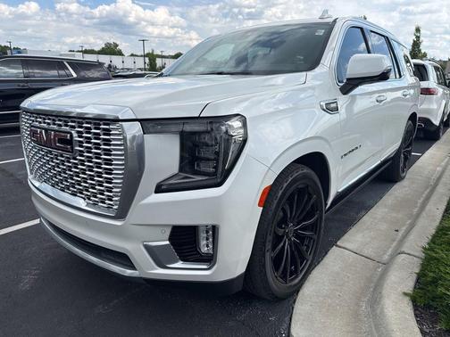 White Frost Tricoat 2021 GMC Yukon Denali