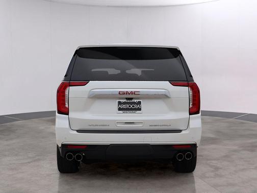 White Frost Tricoat 2021 GMC Yukon Denali