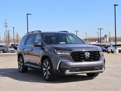 2023 Honda Pilot AWD Elite