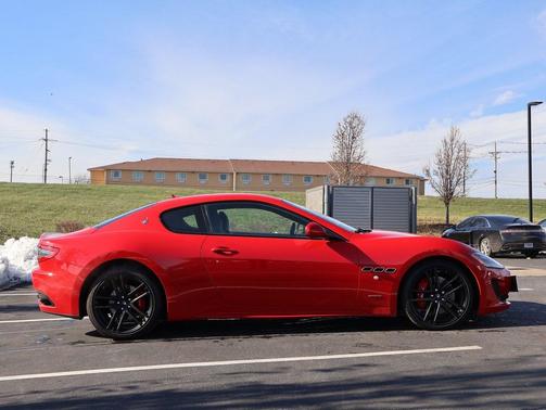 2015 Maserati GranTurismo Sport