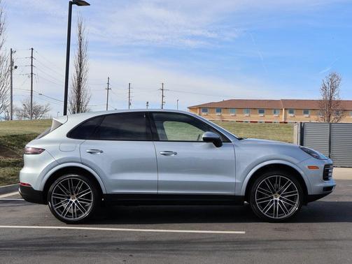 2020 Porsche Cayenne Cayenne