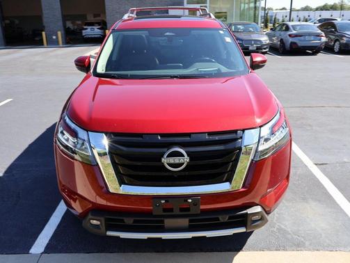 2023 Nissan Pathfinder Platinum 4WD