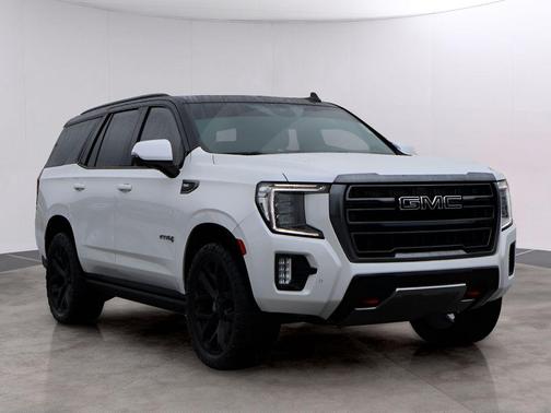 White Frost Tricoat 2023 GMC Yukon 4WD AT4