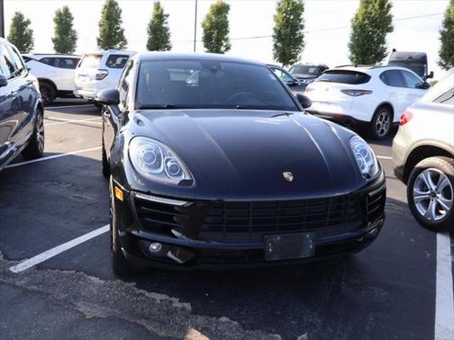 2018 Porsche Macan Base