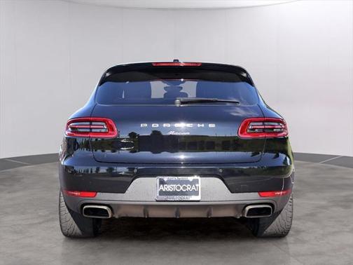 2018 Porsche Macan Base