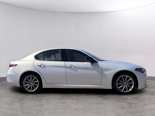 2024 Alfa Romeo Giulia AWD