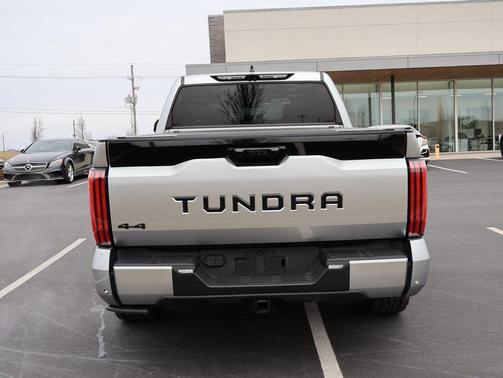 2024 Toyota Tundra Platinum