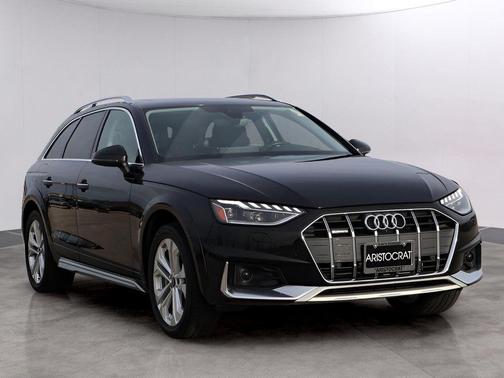 2022 Audi A4 allroad Prestige 45 TFSI quattro S tronic
