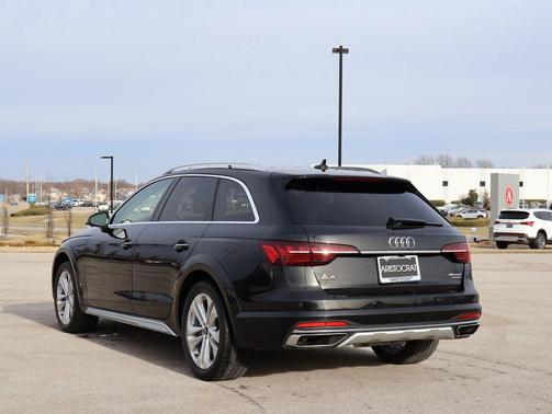 2022 Audi A4 allroad Prestige 45 TFSI quattro S tronic