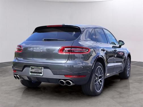 2017 Porsche Macan S