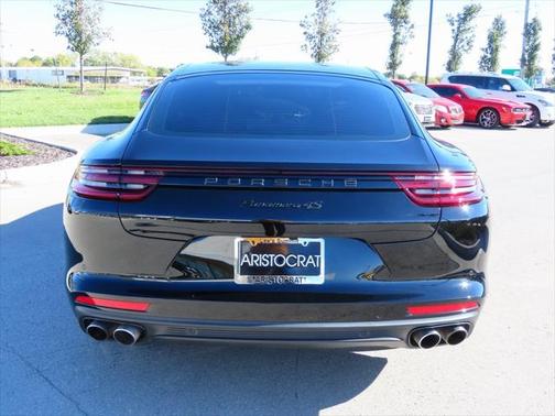2018 Porsche Panamera 4S