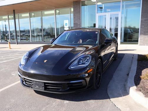 2018 Porsche Panamera 4S