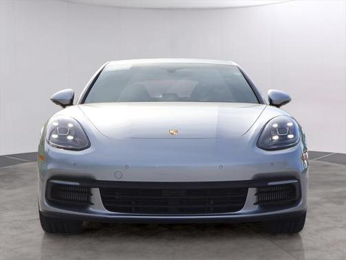 2019 Porsche Panamera E-Hybrid 4