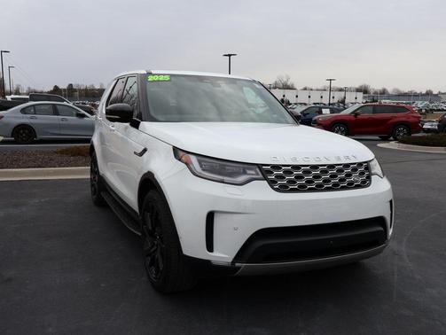 2025 Land Rover Discovery P300 S