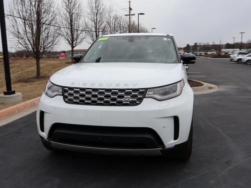 2025 Land Rover Discovery P300 S