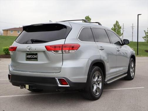 2017 Toyota Highlander Limited Platinum
