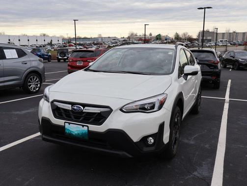 Crystal White Pearl 2023 Subaru Crosstrek Limited