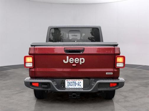 2022 Jeep Gladiator Overland