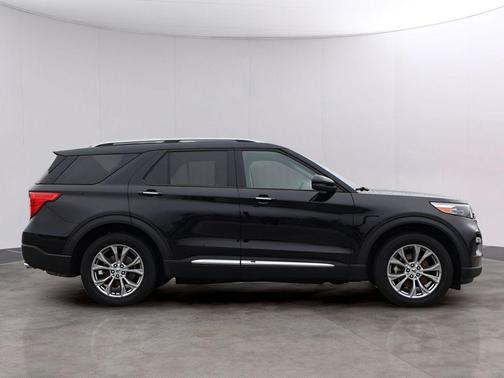 Agate Black Metallic 2022 Ford Explorer Limited